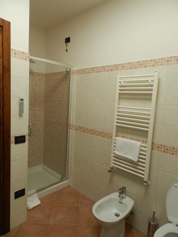 Baglio Olivastro Bed & Breakfast Digerbato Ruang foto