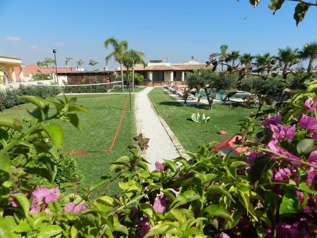 Baglio Olivastro Bed & Breakfast Digerbato Bagian luar foto